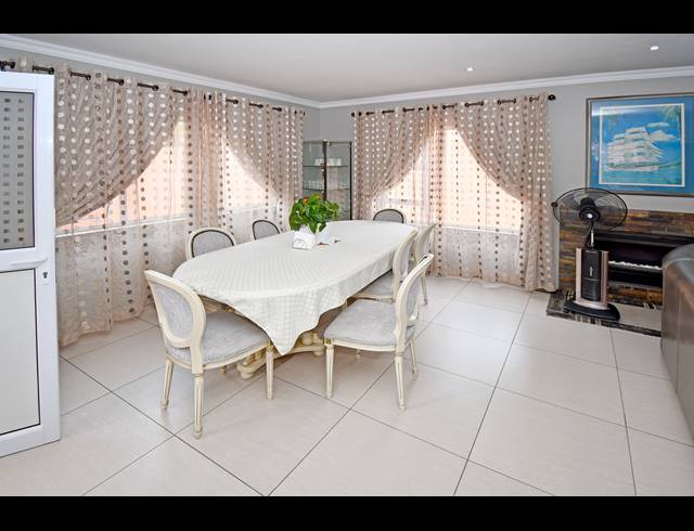 6 BEDROOM HOUSE FOR SALE IN CROWN NORTH